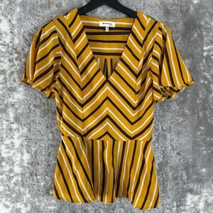 Monteau Size L Striped V Neck Short Sleeve Top Yellow Casual Pullover